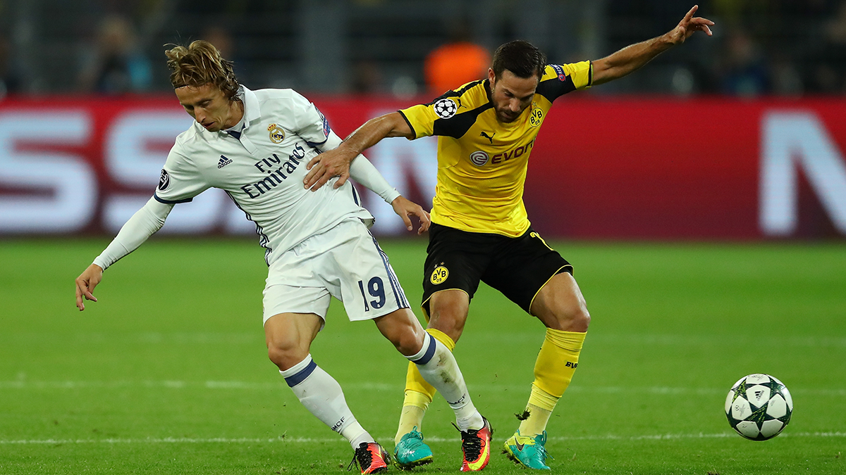 Lucas Modric en el partido ante el Borussia Dortmund, donde acabó lesionado