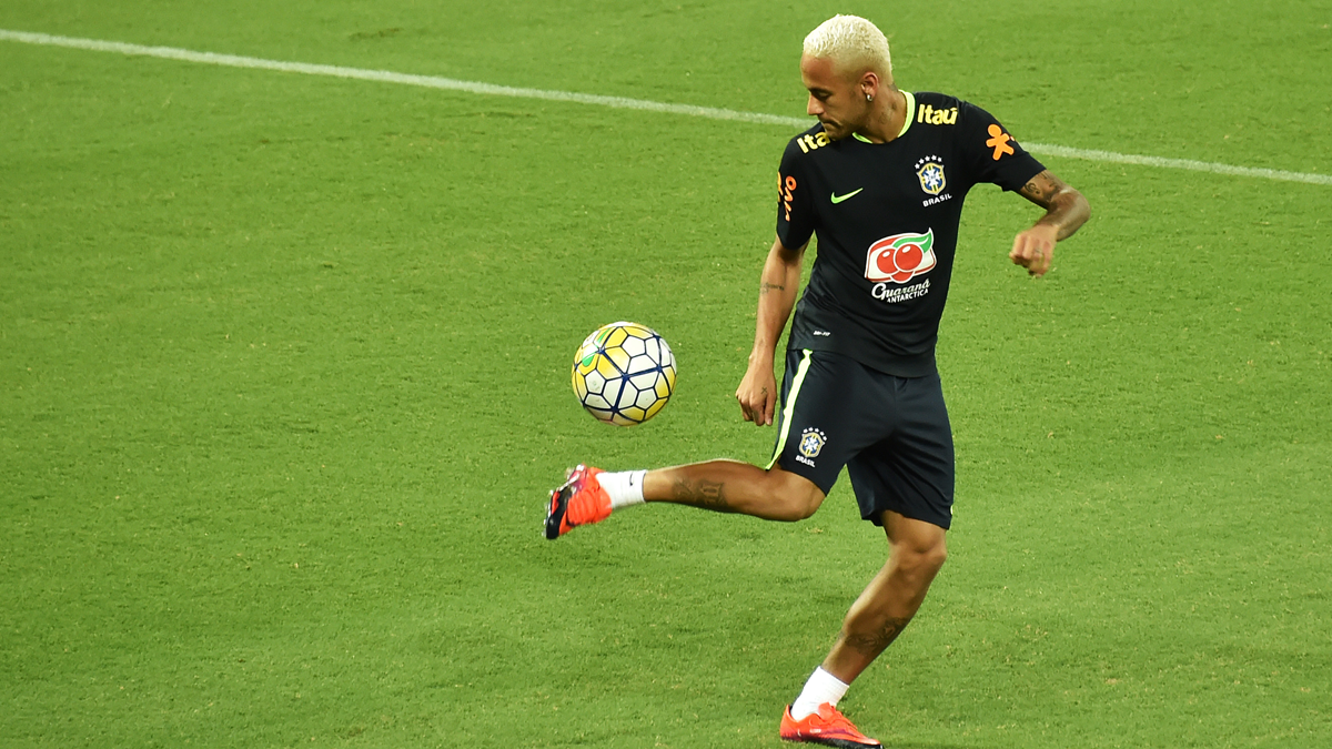 Neymar Jr, durante una sesión de entrenamiento con Brasil