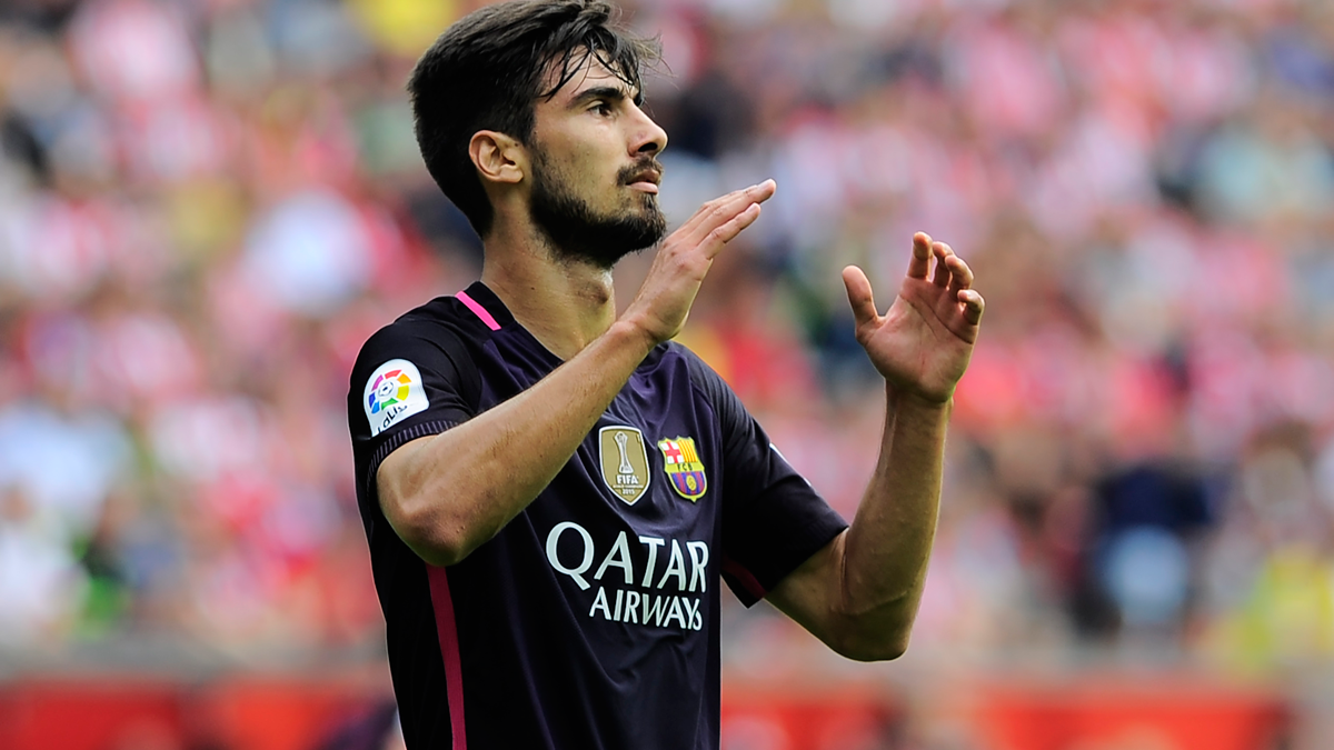 André Gomes, regretting an occasion failed against the Sporting
