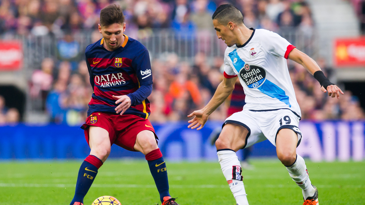 Fayçal Fajr, defendiéndose de una internada de Messi en el Camp Nou