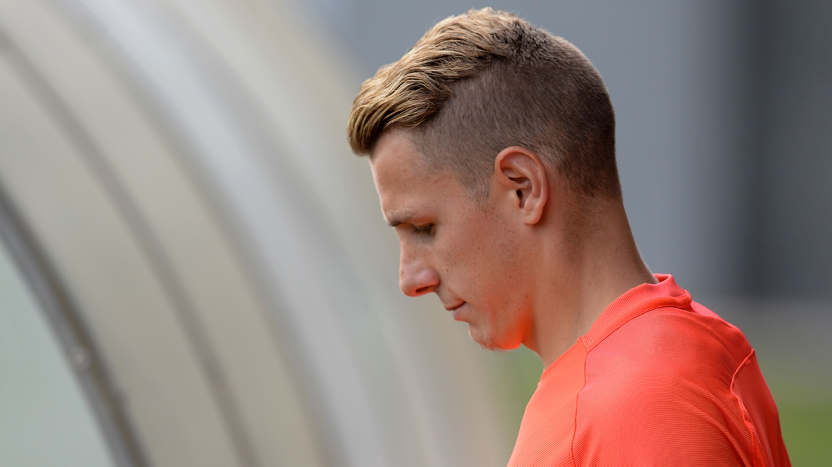 Lucas Digne, going out to train with the FC Barcelona