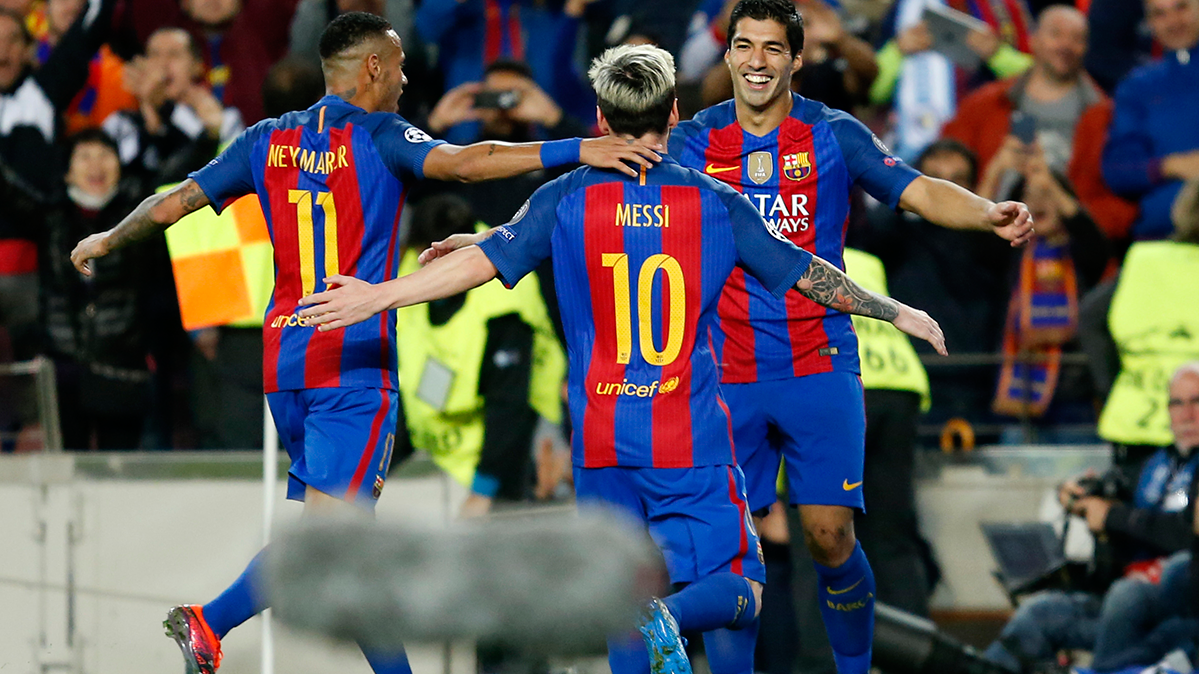 La MSN celebra uno de los goles al City