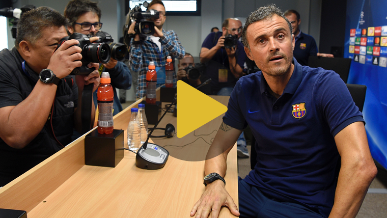 Luis Enrique, compareciendo en rueda de prensa con el Barça