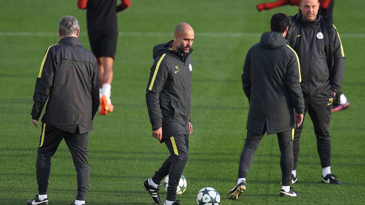 Pep Guardiola, during the last session of training of the City
