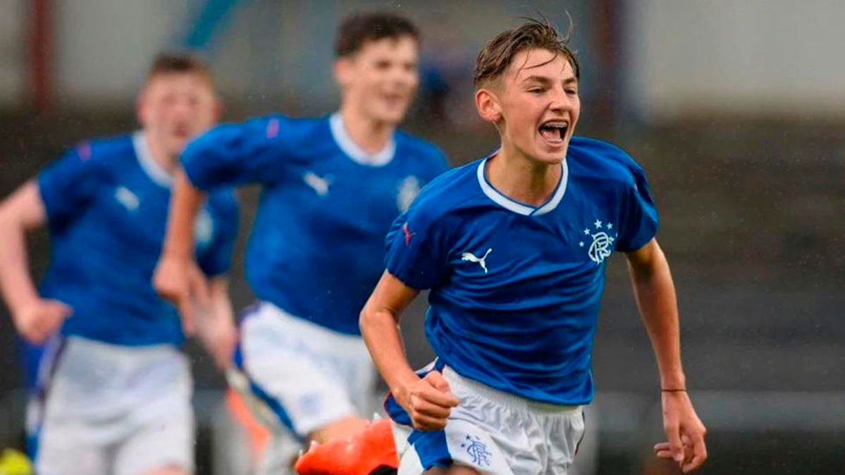 Billy Gilmour celebrating a goal with the inferior categories of the Glasgow Rangers