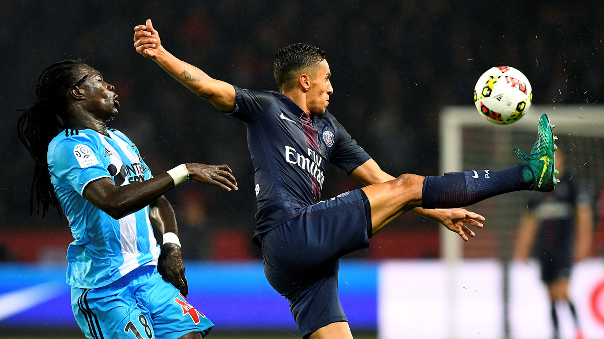 Marquinhos, during a defensive action with the PSG