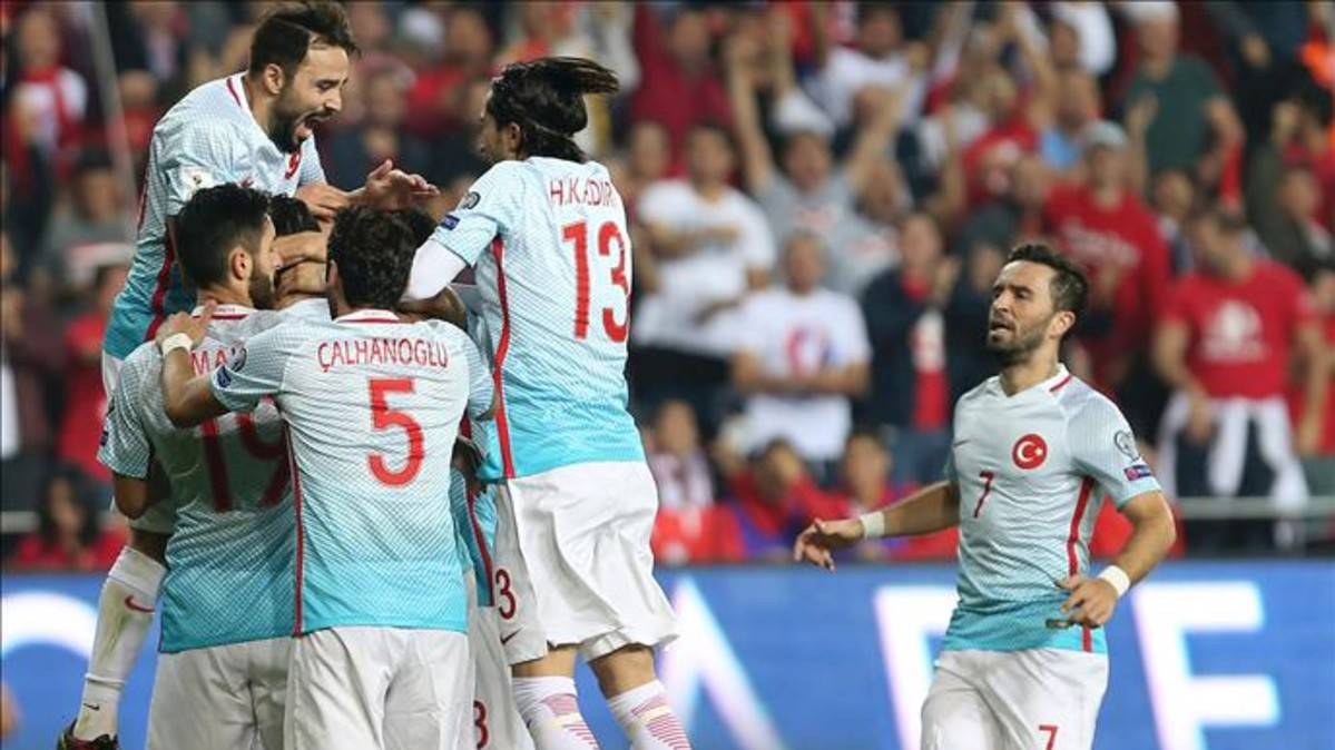 Turkey celebrates one of the goals to Kosovo
