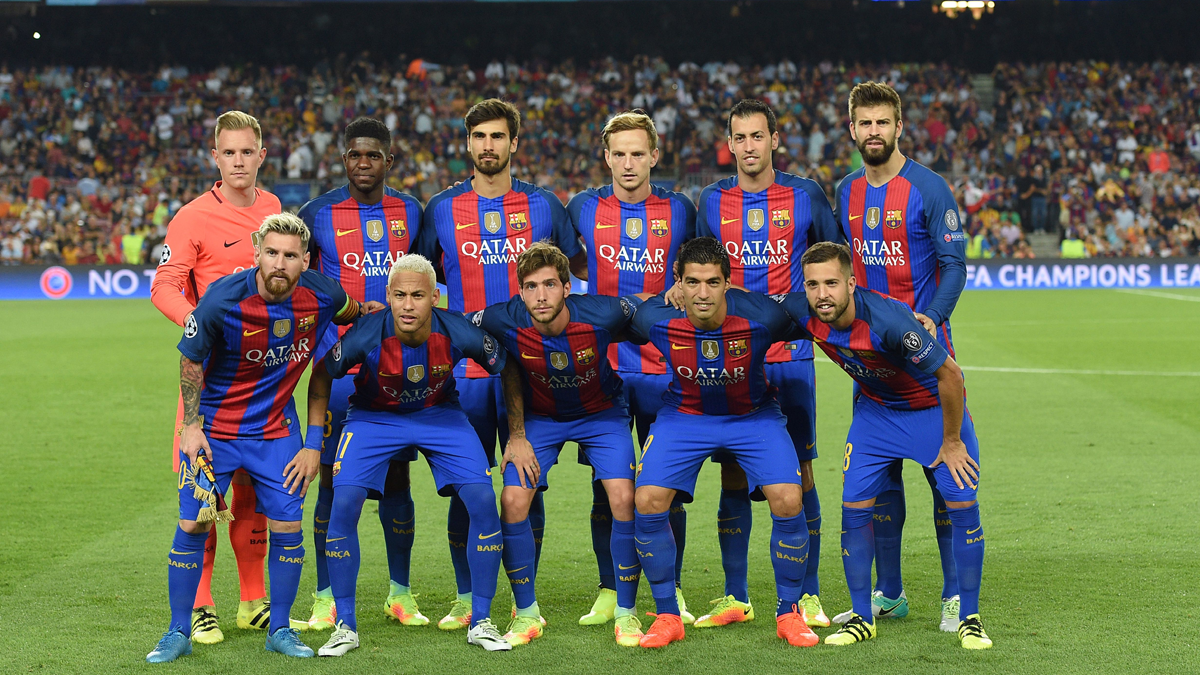 Alignment of the FC Barcelona against the Celtic of Glasgow