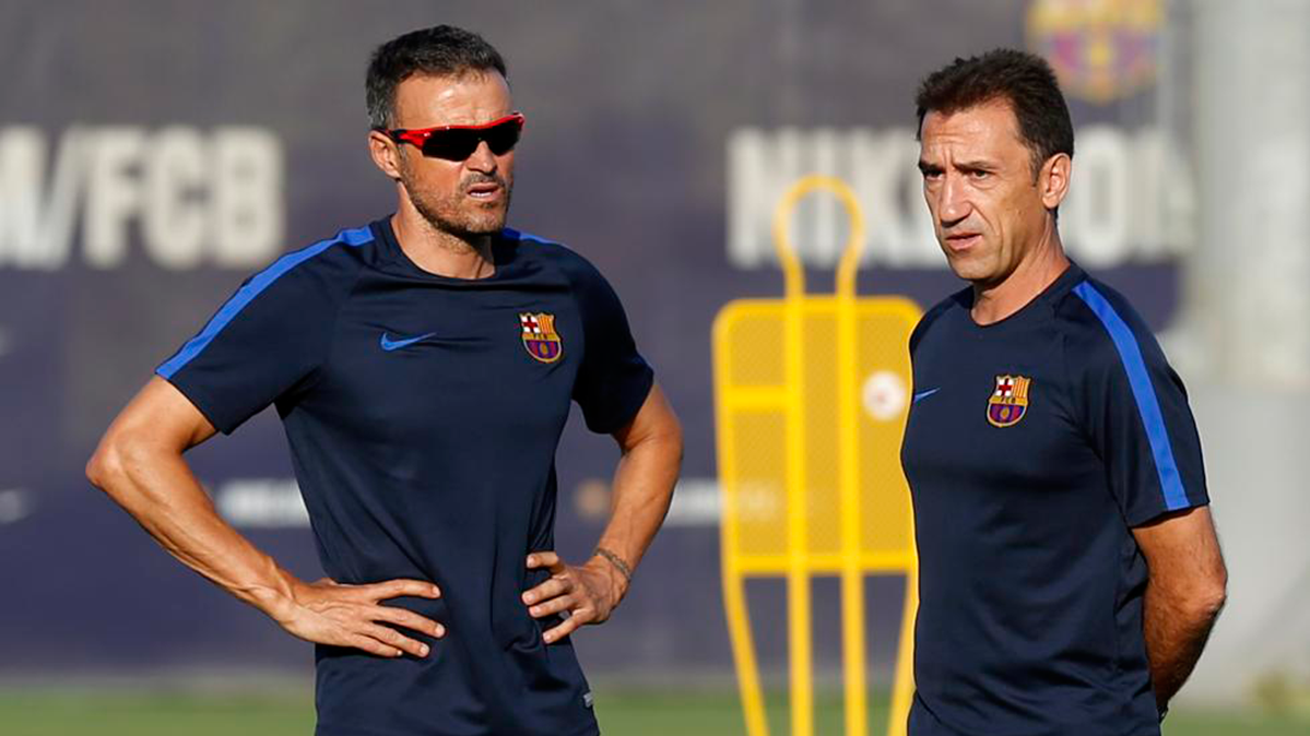 Luis Enrique beside his assistant Barbará, the man commissioned of pulir to the youngsters of the filial