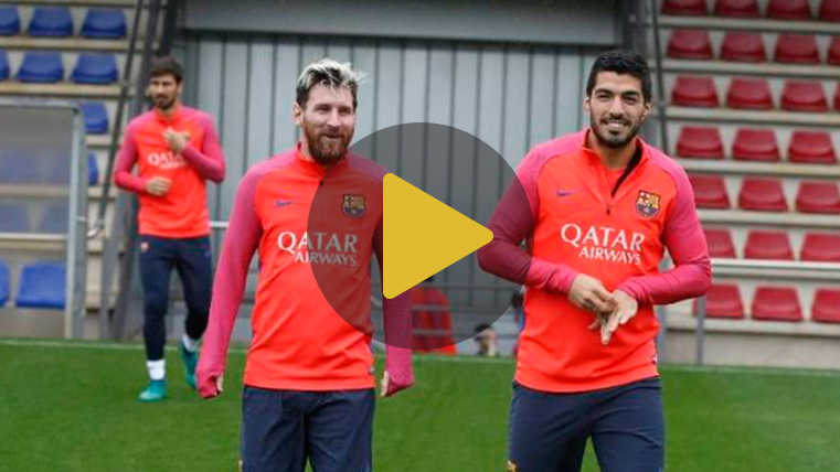 Leo Messi saliendo a entrenar junto a Luis Suárez y con André Gomes