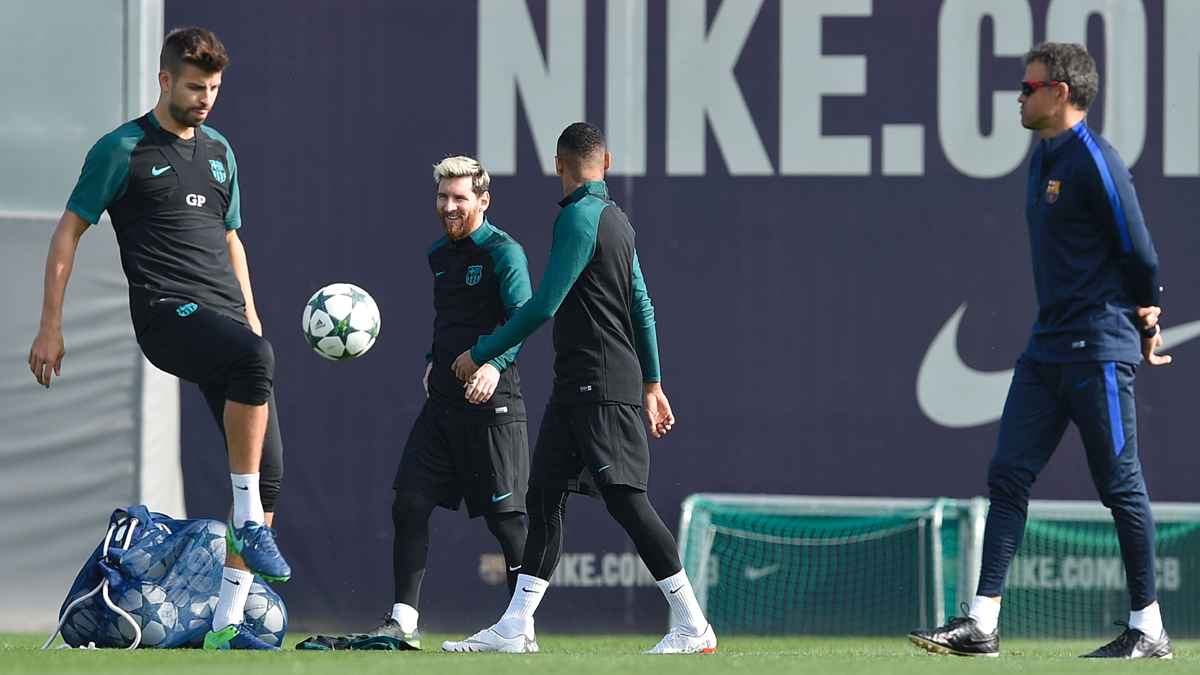 El FC Barcelona, entrenando en la Ciutat Esportiva