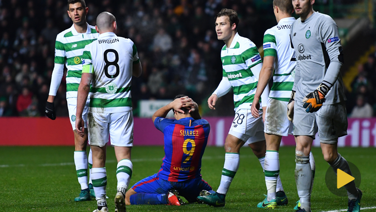 Luis Suárez, lamentando la ocasión fallada contra el Celtic