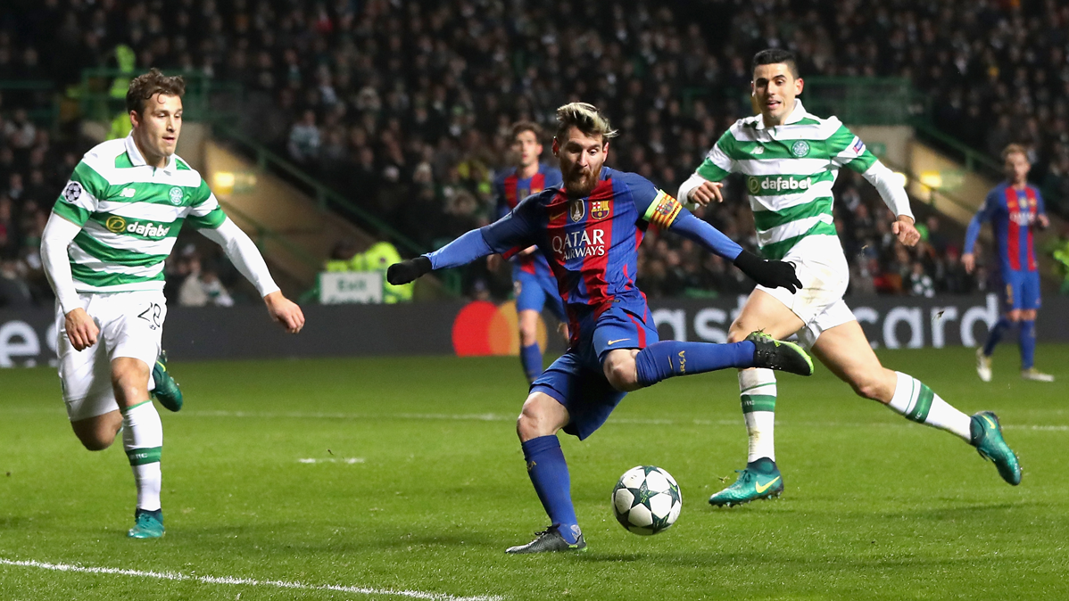 Leo Messi, a punto de marcar el primer gol contra el Celtic en Glasgow