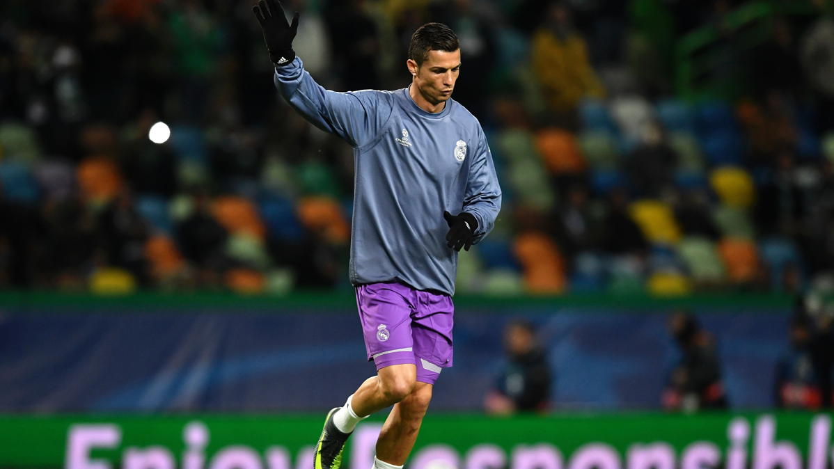 Cristiano Ronaldo, calentando antes de un partido con el Real Madrid