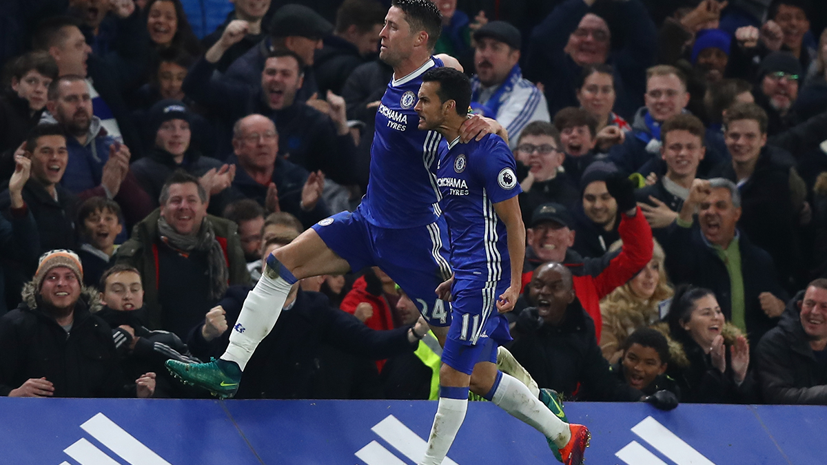 Pedro Rodríguez celebrates his goal with Chelsea in front of the Tottenham