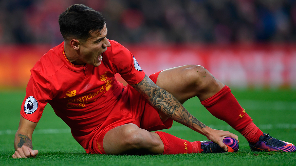 Philippe Coutinho hurts  of his injury in front of the Sunderland
