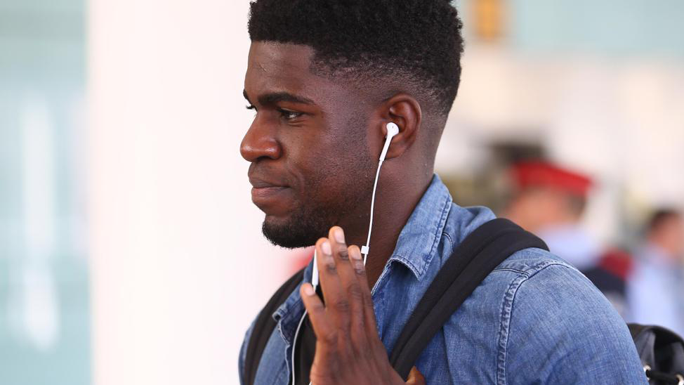 Samuel Umtiti, during the trip to Alicante with the expedition of the Barça