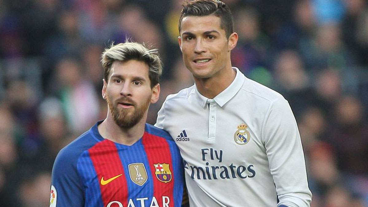 Leo Messi and Cristiano Ronaldo, together during the Barça-Madrid