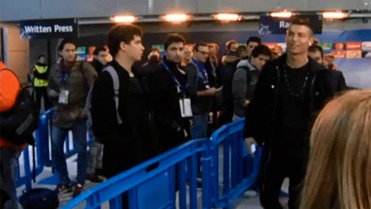 Cristiano Ronaldo, en la zona mixta tras el Real Madrid-Borussia Dortmund