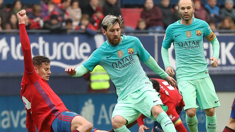 Leo Messi, durante el partido contra Osasuna en El Sadar