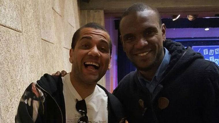 Dani Alves And Éric Abidal, together in Barcelona