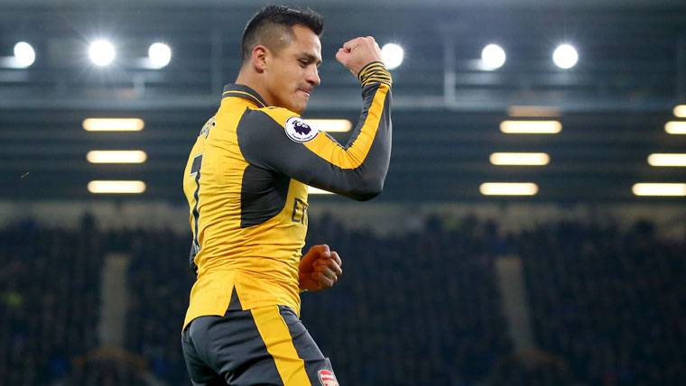 Alexis Sánchez, celebrating a goal with the Arsenal