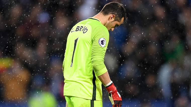 Claudio Bravo regrets  in a party with the Manchester City