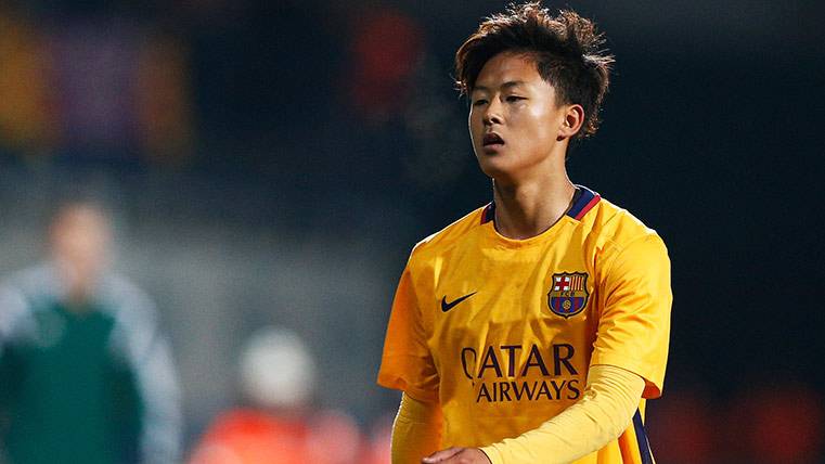 Lee Seung-Woo was the player by which the Barça was reported in front of the FIFA