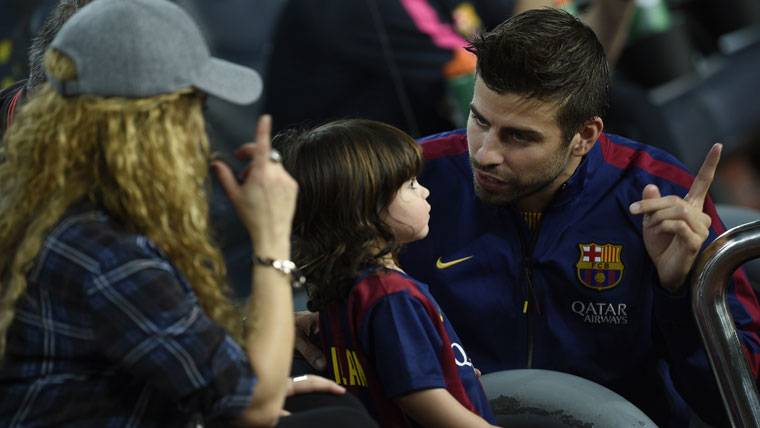 Gerard Hammered and Shakira, beside his son Milan in an image of archive