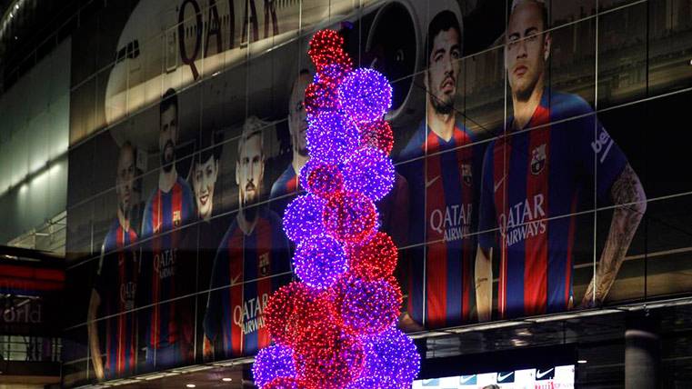 El Camp Nou con una postal navideña antes del Barça-Hércules