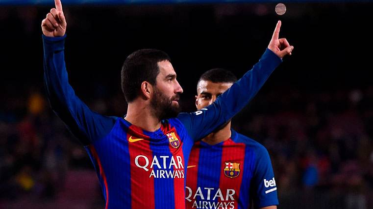 Arda Turan hizo un mágico hat-trick ante el Hércules