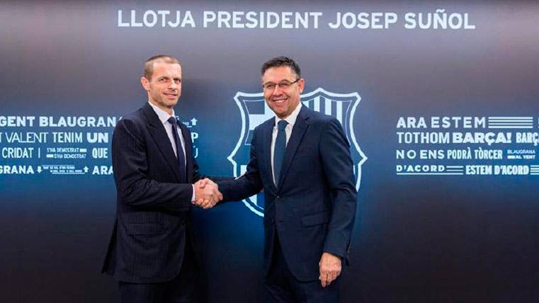 Alexander Ceferin y Josep Maria Bartomeu, en la visita del primero al Camp Nou