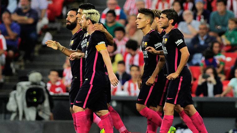 El FC Barcelona, celebrando un gol marcado al Athletic en San Mamés