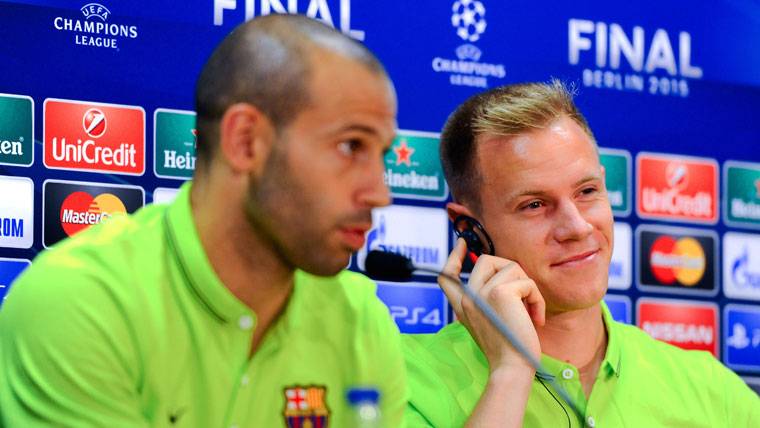 Javier Mascherano and Ter Stegen, in an image of archive in press conference