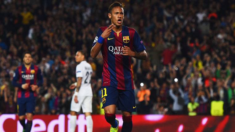 Neymar Jr, after marking a goal to the PSG in 2015