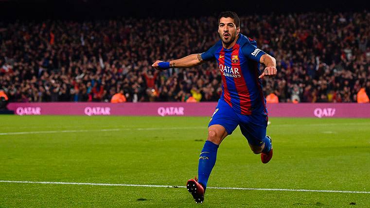 Luis Suárez celebrating his last goal of the 2016 with the Barça