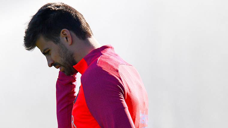 Gerard Hammered during a training with the FC Barcelona