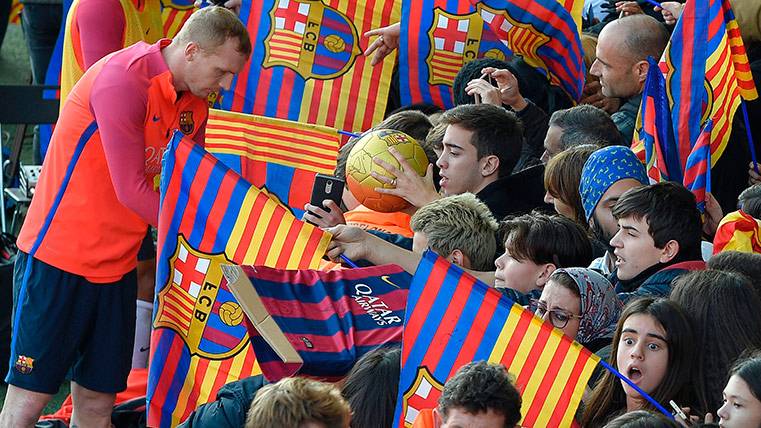 Jeremy Mathieu recibió el alta médica del FC Barcelona