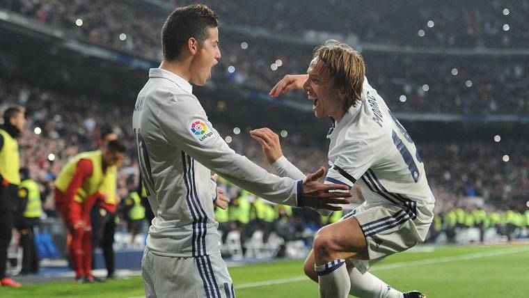 James Rodríguez, autor de dos goles contra el Sevilla en el Bernabéu
