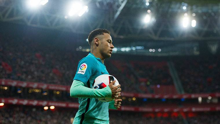 Neymar Júnior, durante el Athletic Club-FC Barcelona donde tampoco vio portería