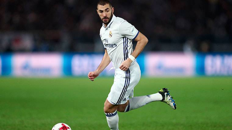 Karim Benzema annotated his offside goal in the Real Madrid-Granada