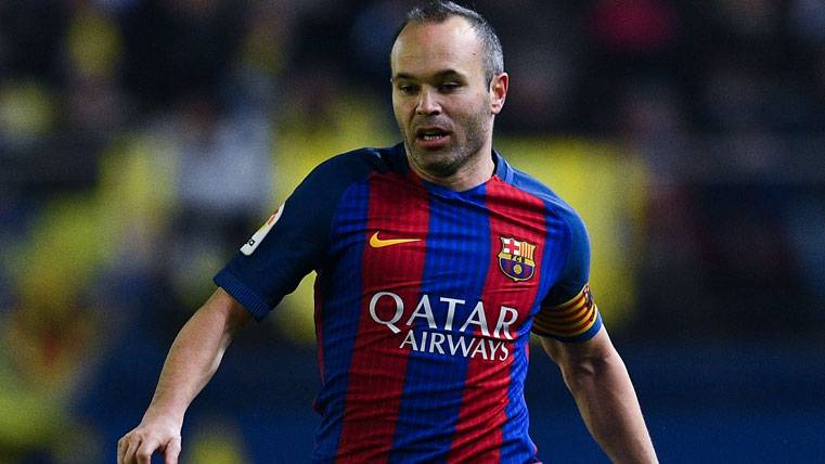 Andrés Iniesta was substituted in the duel in front of the Real Sociedad