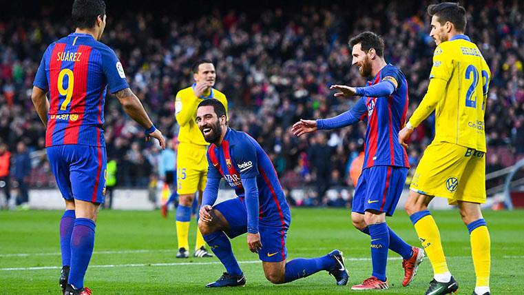 Arda Turan celebra su gol frente a la UD Las Palmas
