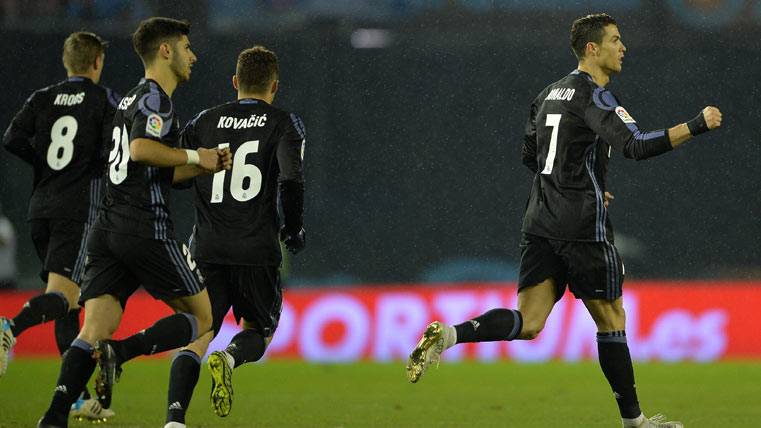 El Real Madrid, celebrando el gol de Cristiano Ronaldo al Celta