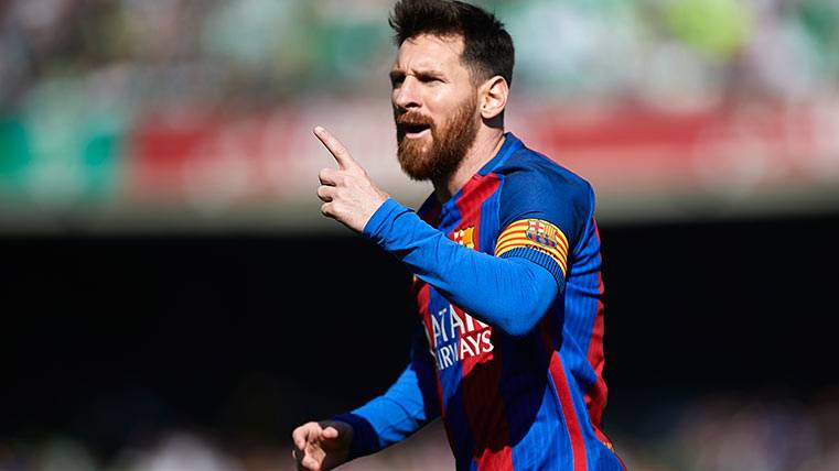 Leo Messi debe guiar la nave del Barça hacia el título de Liga