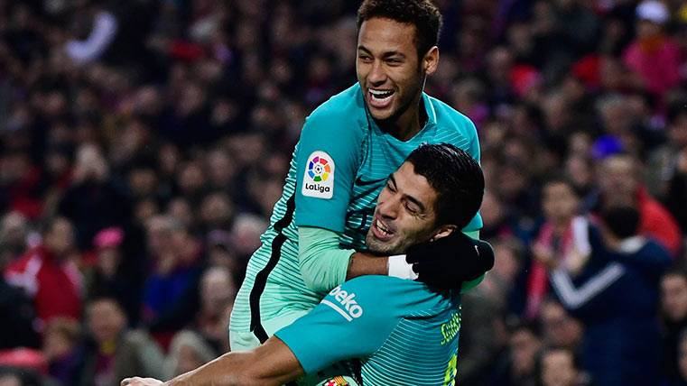 Luis Suárez anotó un golazo increíble ante el Atlético de Madrid