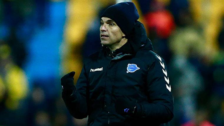 Mauricio Pellegrino and his Sportive Alavés loom to the FC Barcelona