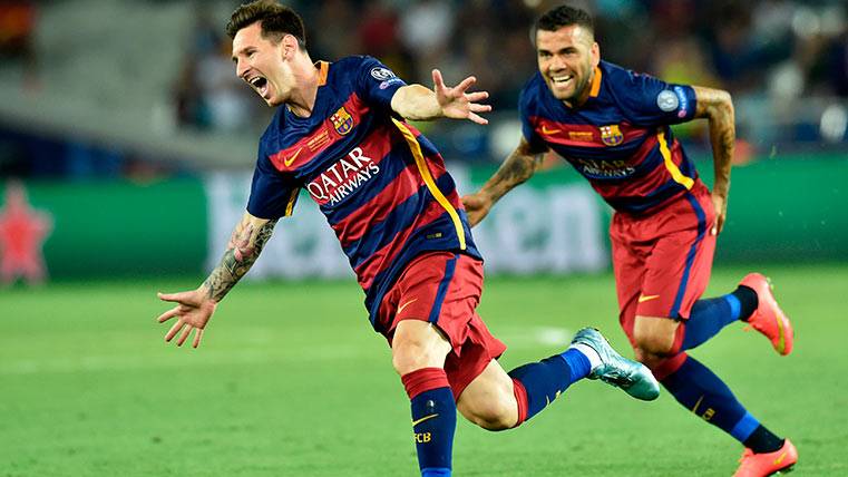 Leo Messi celebra su gol al Sevilla en la Supercopa de Europa