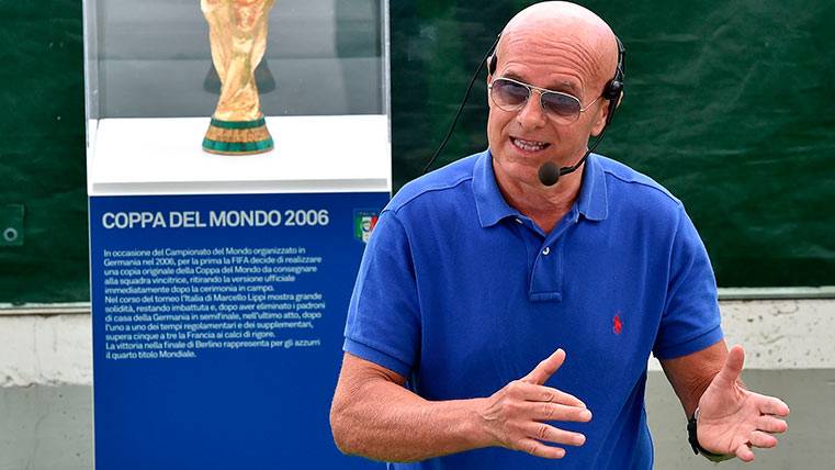 Arrigo Sacchi en un acto celebrado en Italia