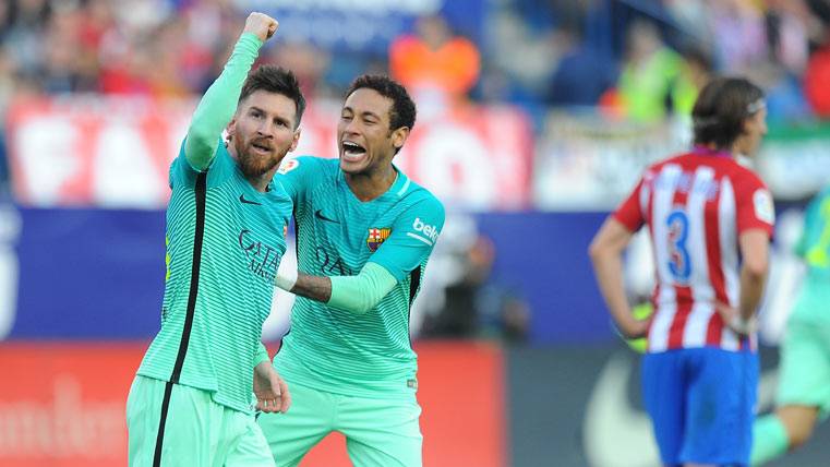 Leo Messi, celebrando el gol de la victoria junto a Neymar Jr